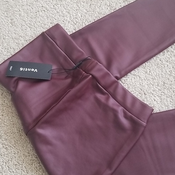 IN STOCK  Faux leather leggings - Picture 6 of 6